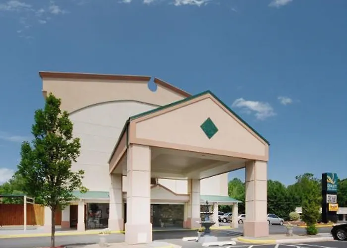 Laurel Hotels
