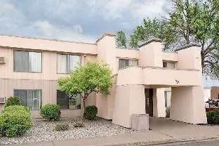 Days Inn By Wyndham St Cloud Saint Cloud