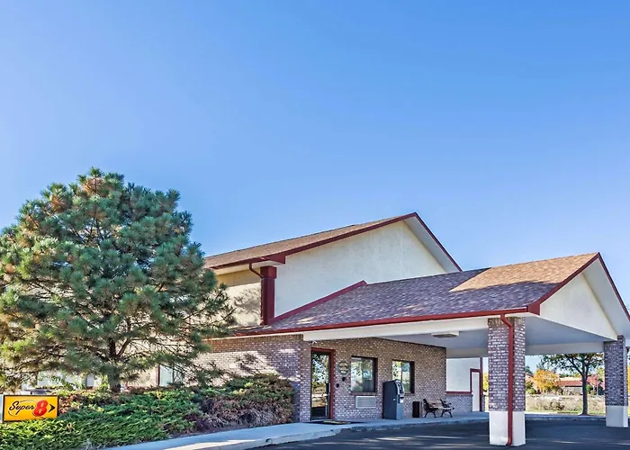 Super 8 By Wyndham Greeley