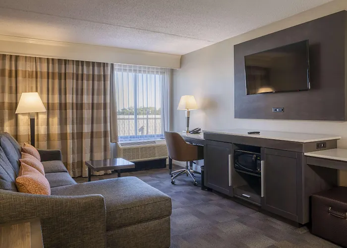Carlstadt Hotels