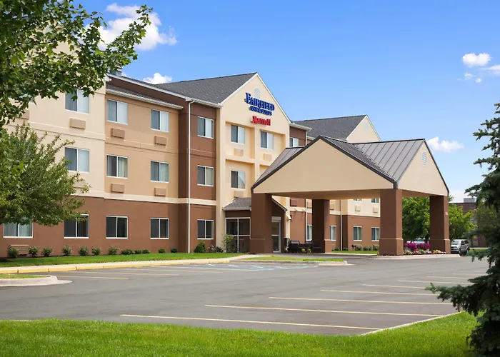 Delta Center Township Hotels