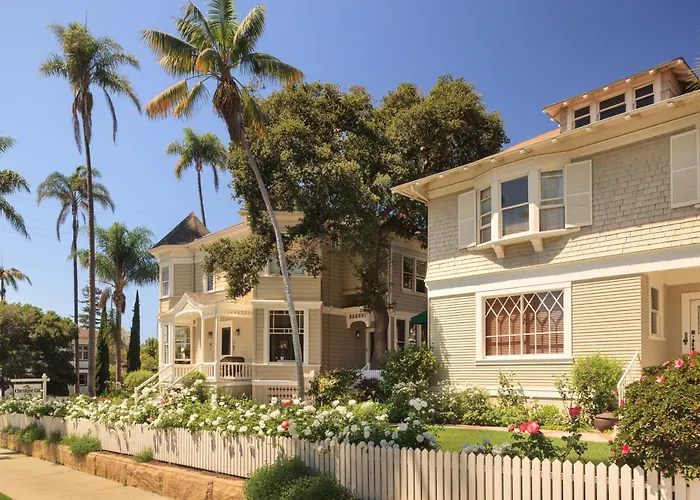 Cheshire Cat Inn & Cottages Santa Barbara