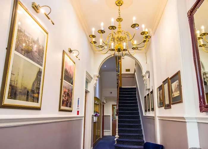 London Town Hotel