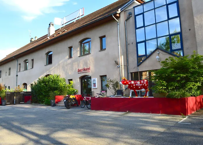Cran-Gevrier Hotels