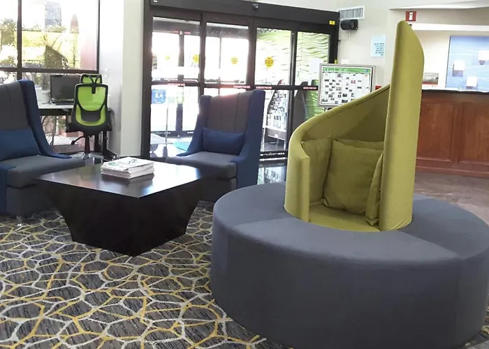 Holiday Inn Express Hotel & Suites Lawrenceville By Ihg
