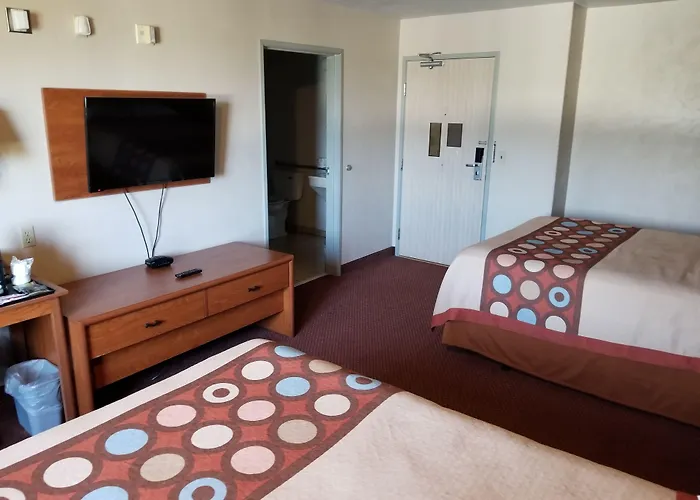 Ferndale Hotels