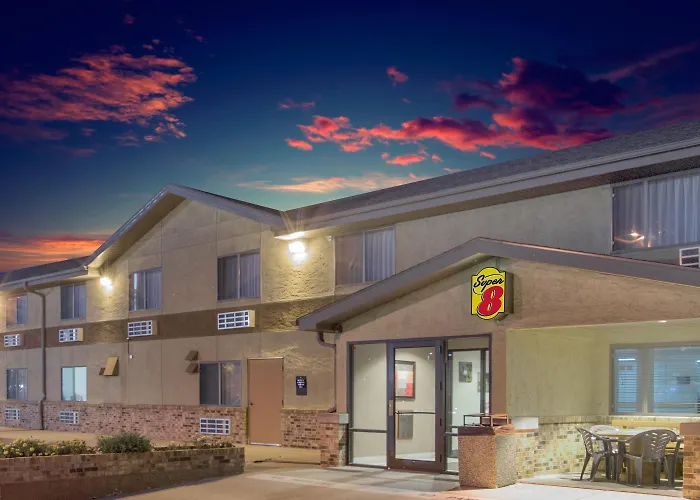 Super 8 By Wyndham Hastings Hotel