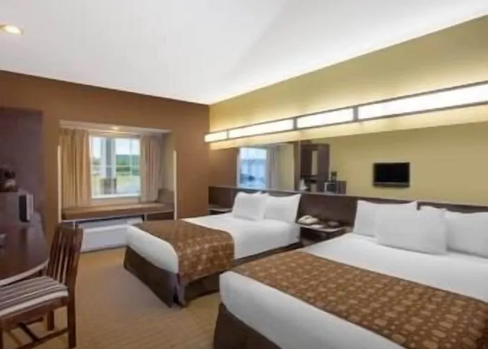 Marietta Hotels