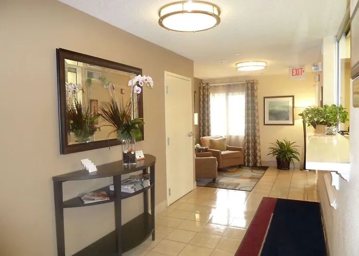 Libertyville Hotels
