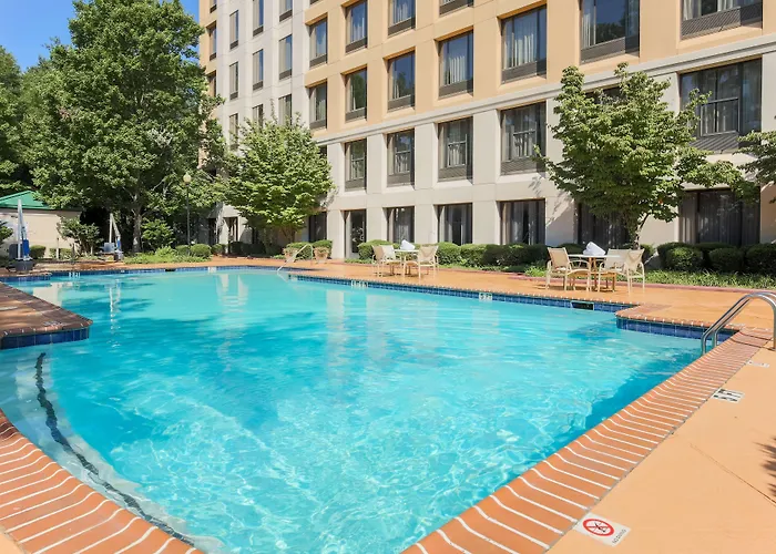 Doubletree By Hilton Atlanta Airport Hotel College Park