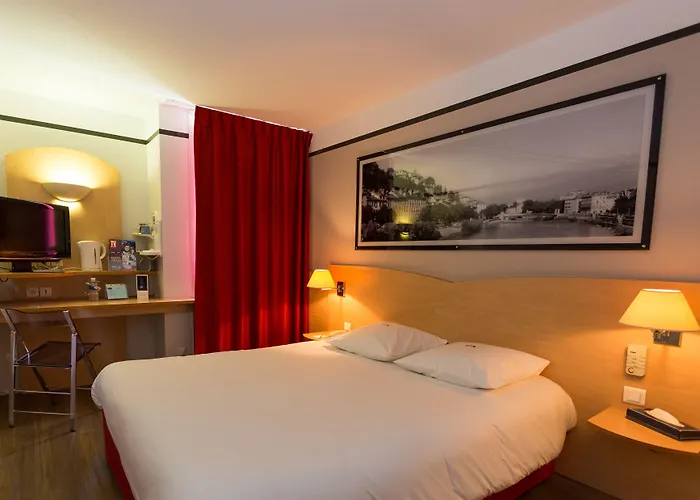 Eybens Hotels
