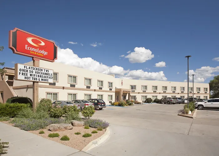 Econo Lodge Inn & Suites Santa Fe South