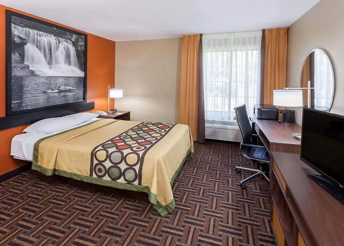 Rochester Hotels