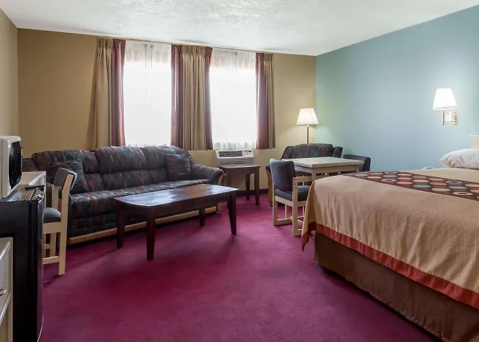 Nephi Hotels