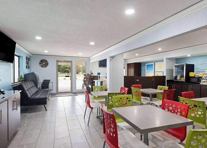Days Inn By Wyndham Miami
