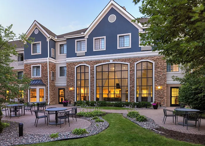 Maple Grove Hotels With Pool
