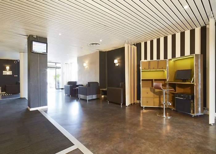 Kyriad Hôtel Orly Aéroport - Athis Mons