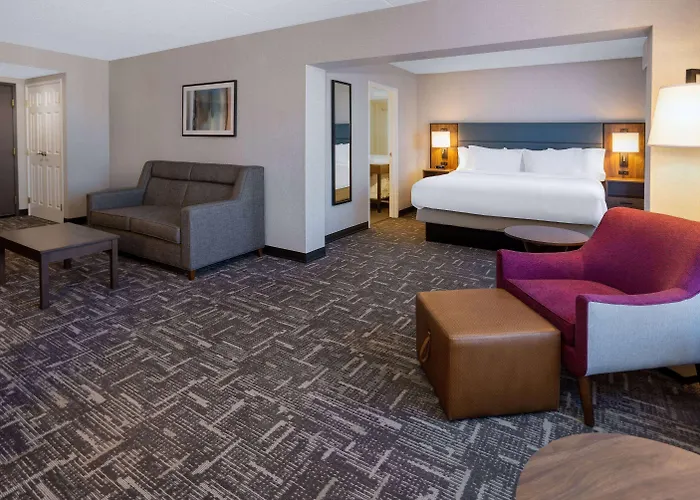 Vineland Hotels With Pool
