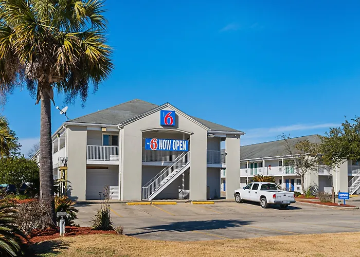 Bay St. Louis Hotels