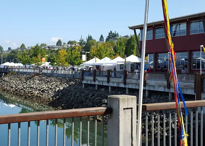 Everett Hotels