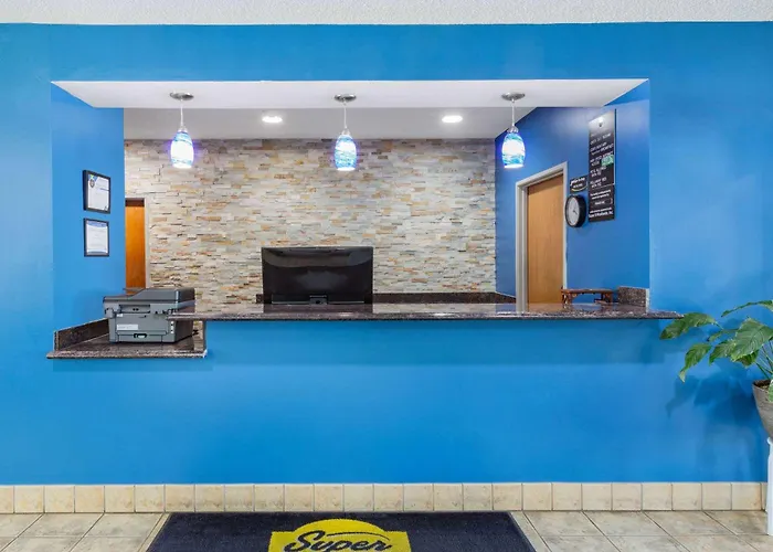 Kokomo Hotels