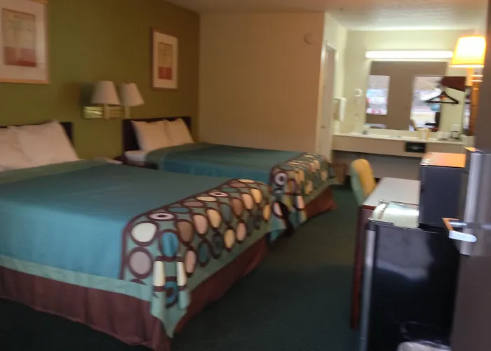 Super 8 By Wyndham Florence