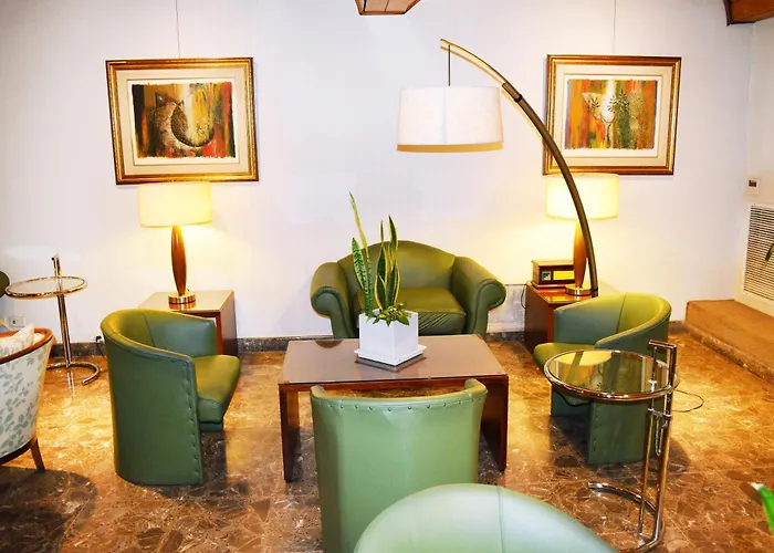 Hotel Solans Carlton
