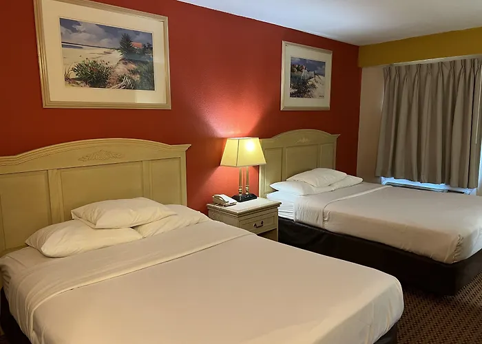 Walnut Hotels