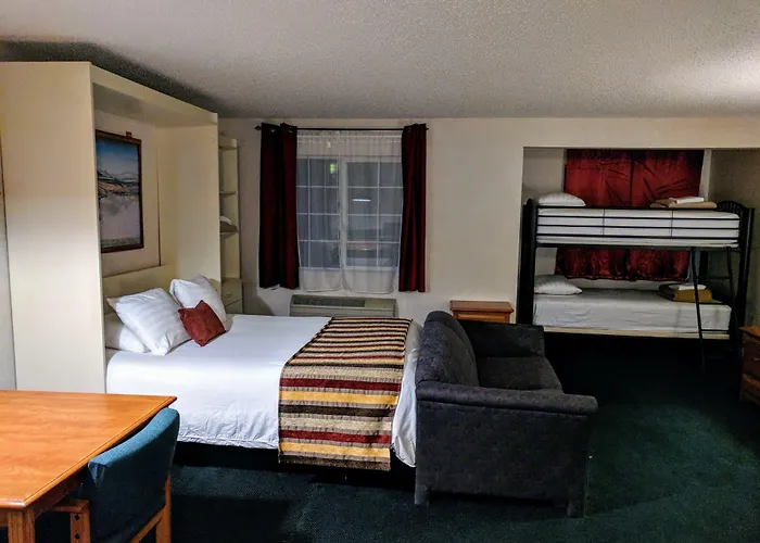 3 Peaks Lodge