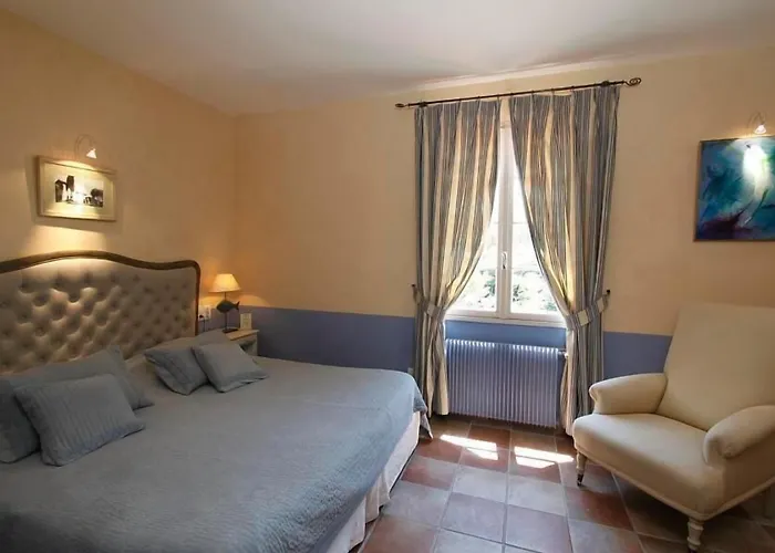 Hotel Mas Des Carassins à Saint-Rémy-de-Provence