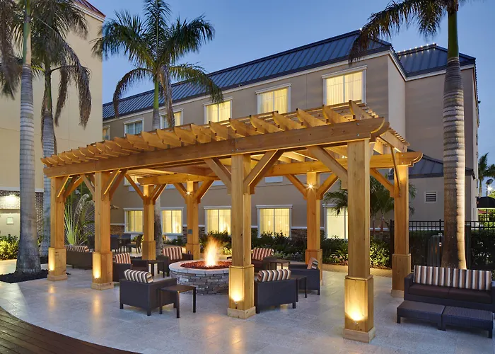 Courtyard By Marriott Sarasota At University Town Center Desoto Lakes
