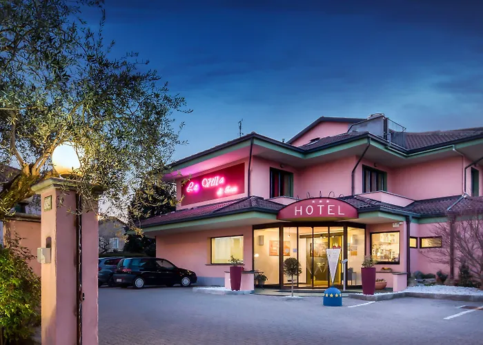 La Villa - Sure Hotel Collection by Best Western