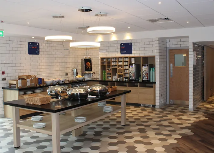 Holiday Inn Express Oxford Kassam Stadium By Ihg