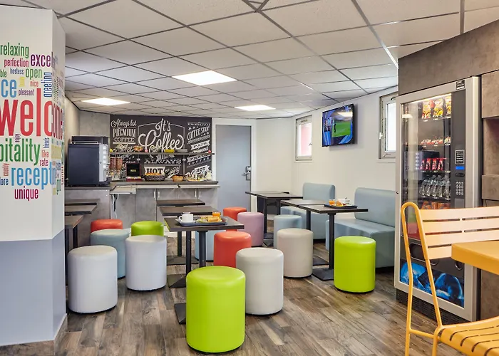 Welcomotel Les Mureaux