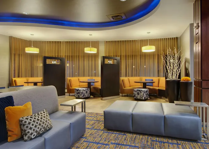 Courtyard By Marriott Madison East Hotel