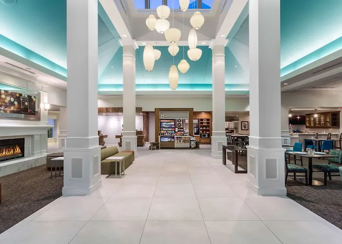 Ronkonkoma Hotels