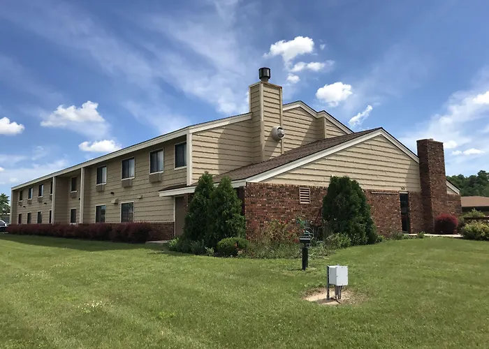 Americinn By Wyndham West Bend