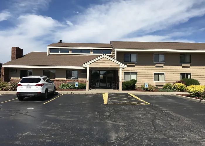 West Bend Hotels