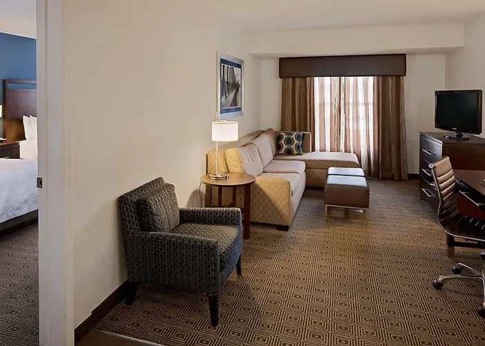 Homewood Suites By Hilton Manchester/Airport
