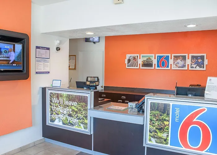 Motel 6-Ukiah, Ca
