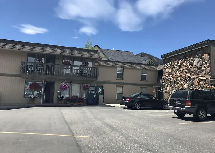 Snowshoe Motel Frisco