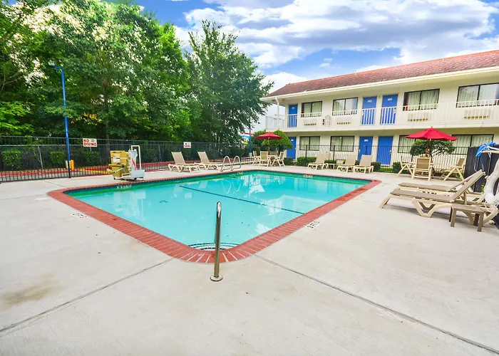 Motel 6-Huntsville, Tx