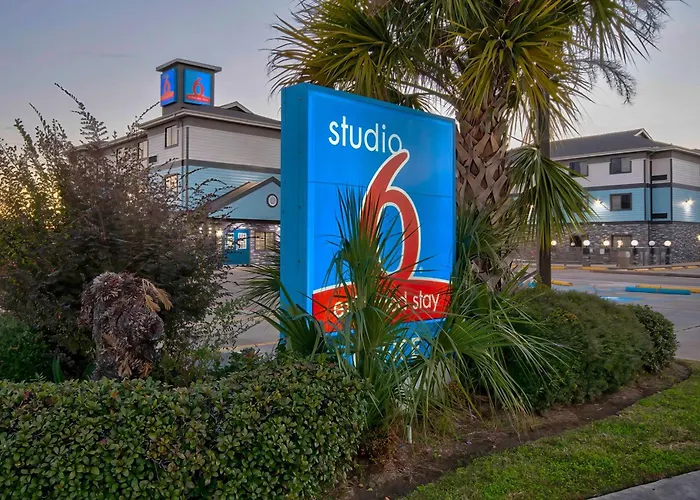 Port Arthur Hotels