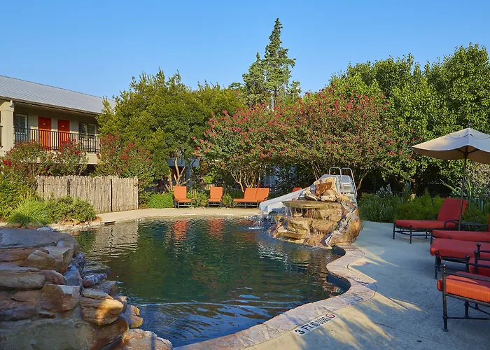 Fredericksburg Inn And Suites