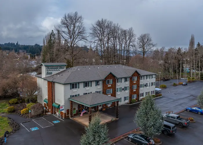 Clatskanie Hotels