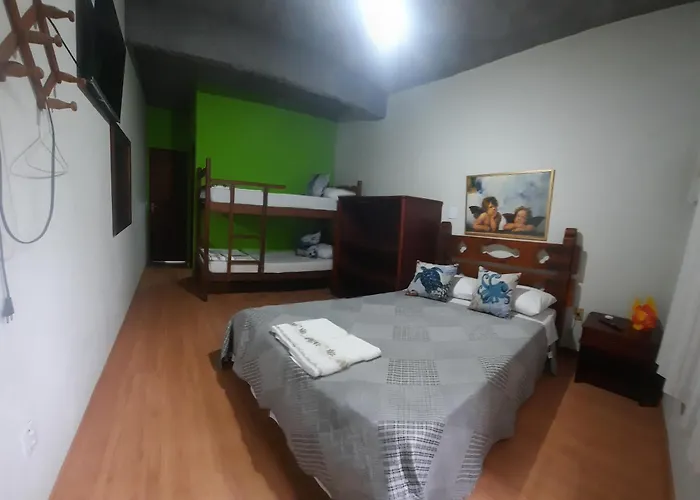 Suíte com Cozinha Compacta Guarapari