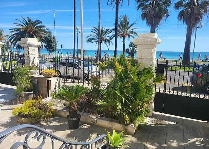 Hotel Flots d'Azur