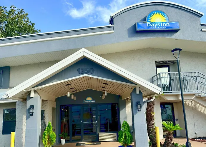 Days Inn By Wyndham Tallahassee University Center