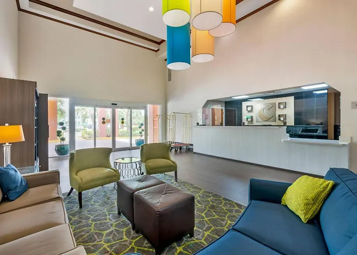 Comfort Inn & Suites Fort Lauderdale West Turnpike Lauderdale Lakes