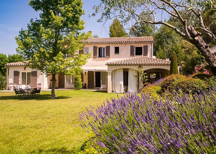 Auberge De Saint-Rémy - Mas De Garance - Table Gastronomique Étoilé